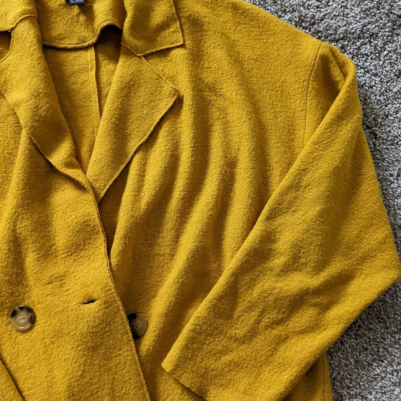 Mustard Coat - Picture 5 of 5